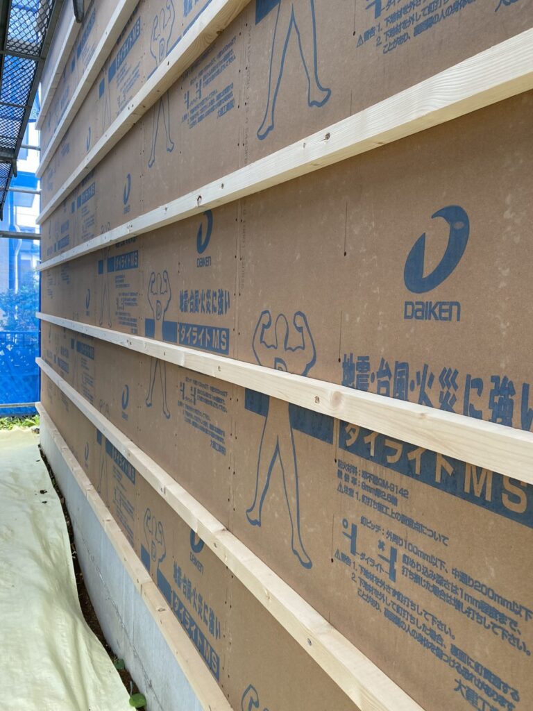 外部付加断熱材下地取り付け