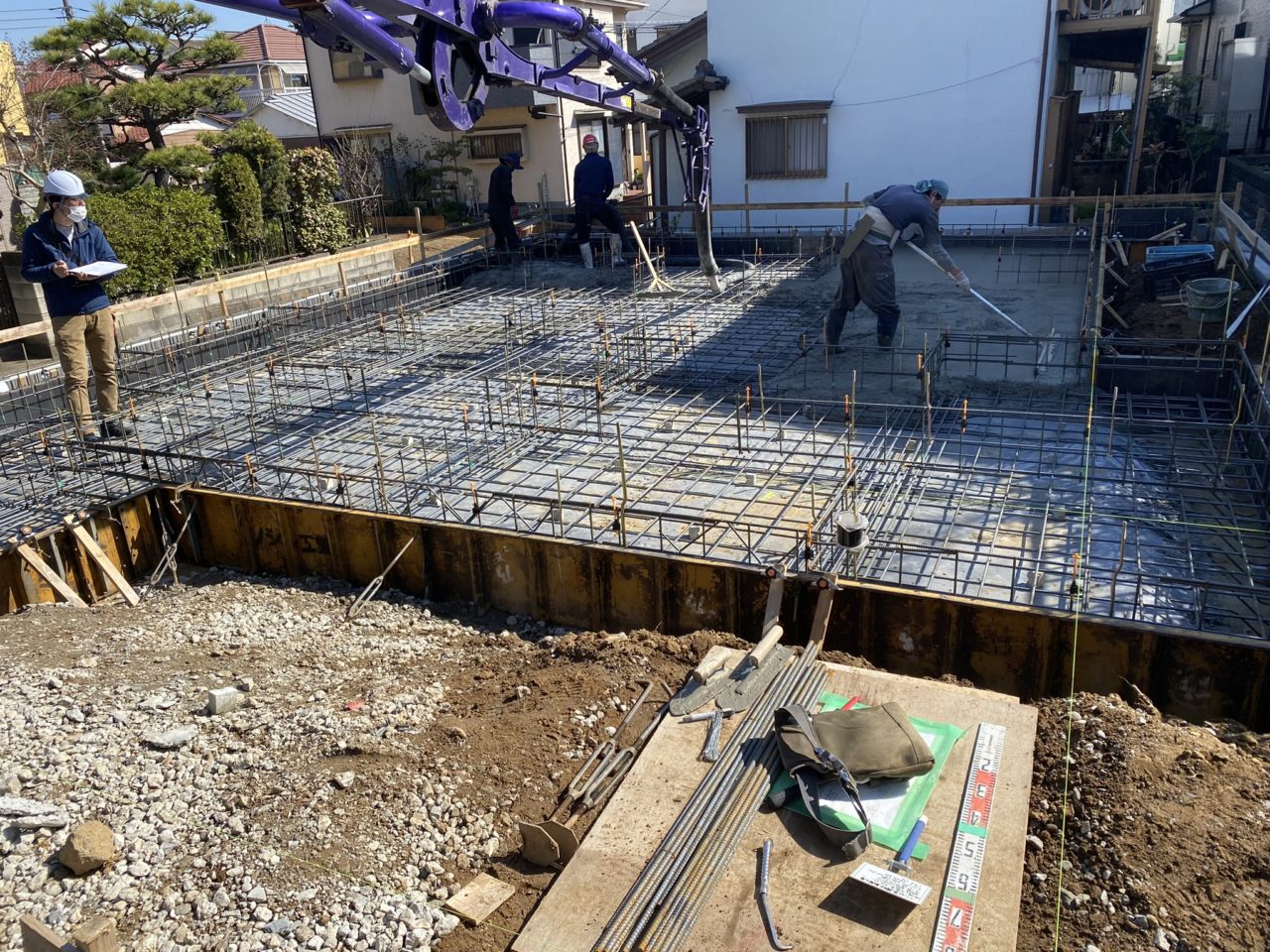 基礎工事・土台入れ