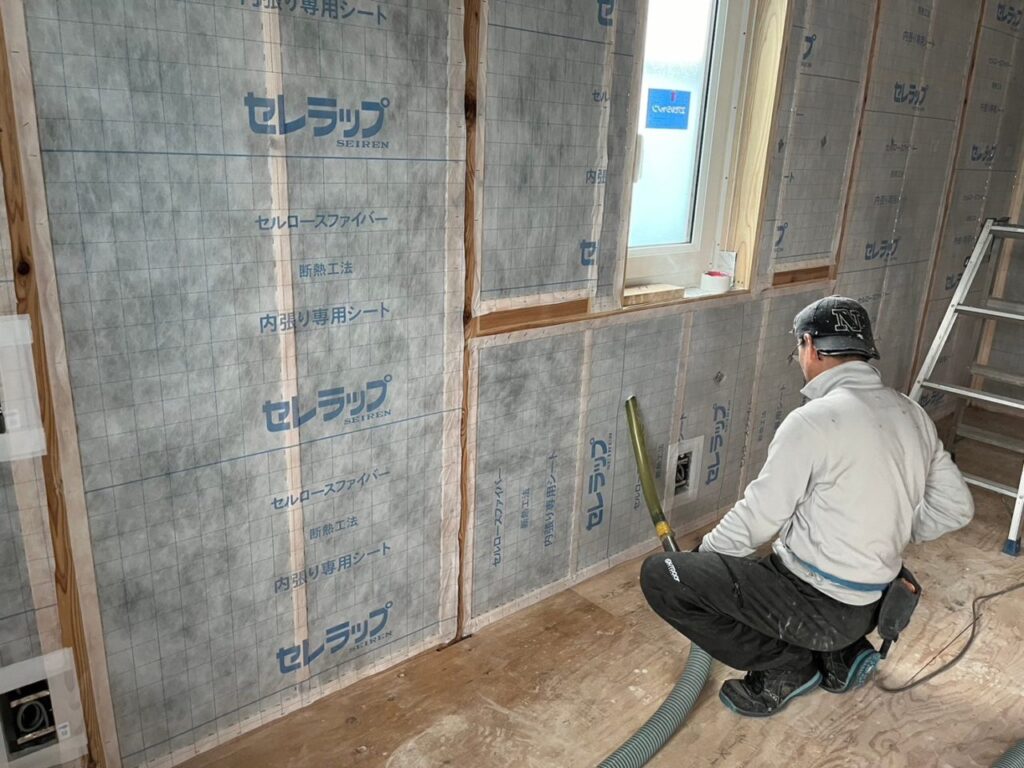 セルロースファイバー断熱工事